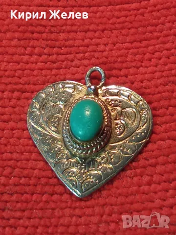 СТИЛНО ОРНАМЕНТИРАН СРЕБЪРЕН МЕДАЛЬОН СЪРЧИЦЕ СРЕБРО 925 с ШЛИФОВАН ТЮРКОАЗ РЕТРО БИЖУ АНГЛИЯ  26409, снимка 10 - Антикварни и старинни предмети - 46283537