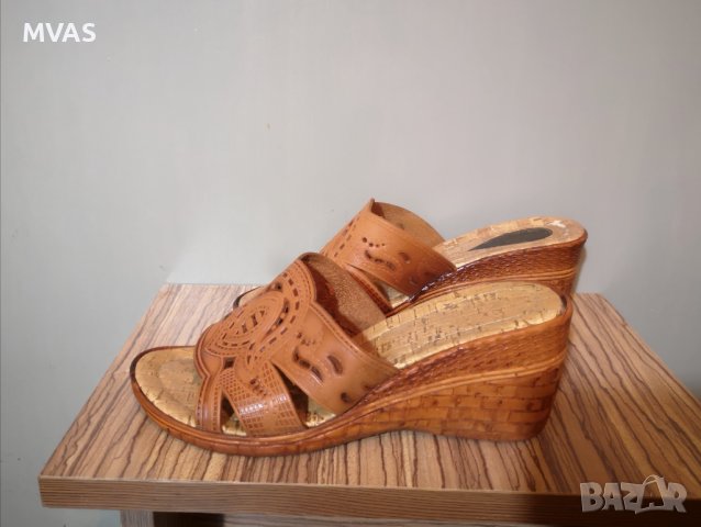 Нови - 45% кожени чехли на платформа camel 39 размер кафяви бежови, снимка 4 - Чехли - 37659352