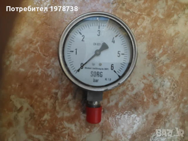 Продавам манометър  ZORG 6 bar