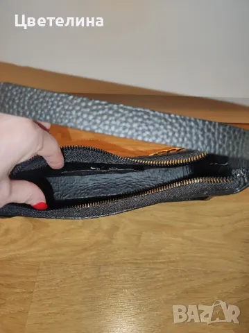 Дамска малка черна кожена чанта Michael Kors цена 30.00 лв. + подарък балсам за устни , снимка 6 - Чанти - 48888713