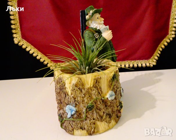 Статуетка ловец,поставка за химикали., снимка 2 - Статуетки - 33984511