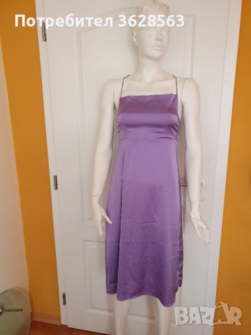 Дамска лилава рокля STRADIVARIUS, снимка 1 - Рокли - 42895603