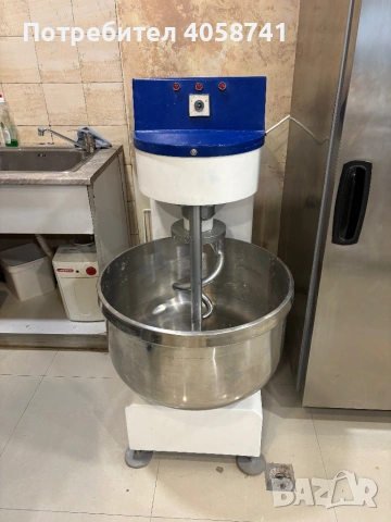 Професионален миксер за тесто, снимка 2 - Обзавеждане на кухня - 54287951