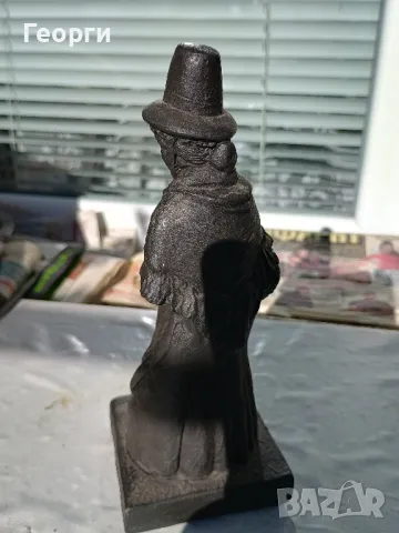 Статуетка стара жена, снимка 3 - Антикварни и старинни предмети - 50098599