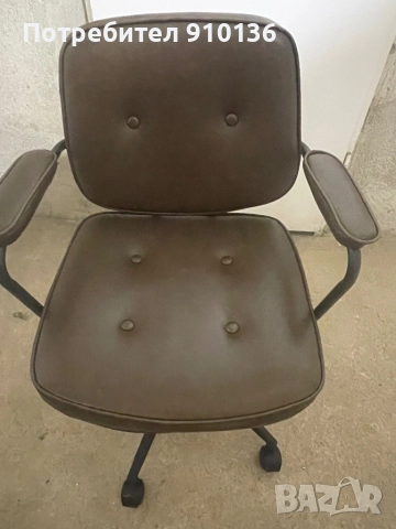 Стол за бюро , снимка 3 - Столове - 51650887