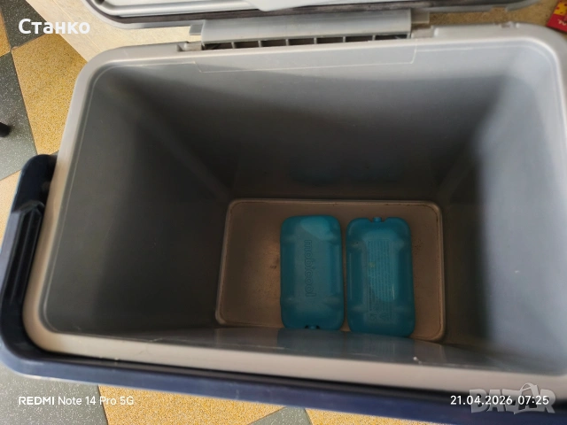 хладилна кутия 12/220 волта, снимка 5 - Хладилни чанти - 54261183