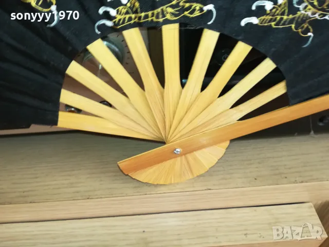 ЧЕРНО ВЕТРИЛО С ДРАКОН 42Х26СМ 1312241545, снимка 5 - Колекции - 48335492