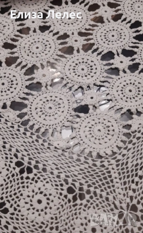 Ръчно плетена голяма покривка 