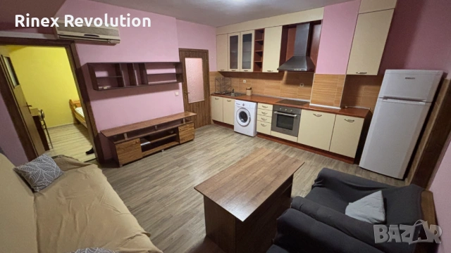 Тристаен апартамент под наем в Центъра