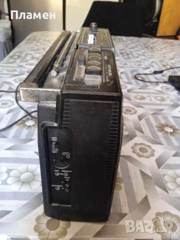 Радио касетофон Хитачи, снимка 3 - Радиокасетофони, транзистори - 54316744