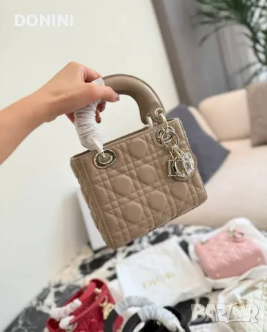 Christian Dior Дамска чанта, кожа, снимка 4 - Чанти - 56339801