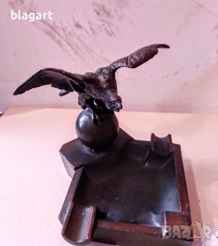 Орел-пепелник-скулптура, снимка 2 - Антикварни и старинни предмети - 36459135