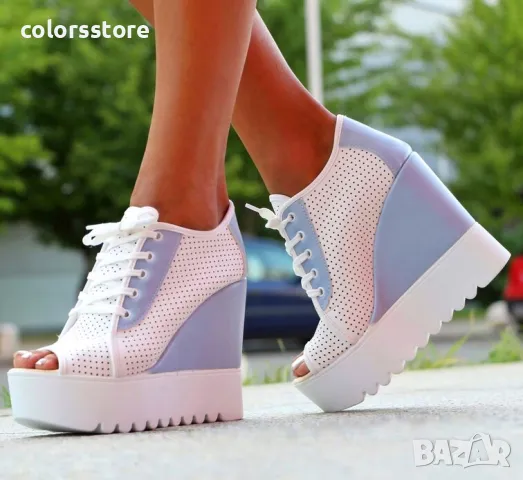 Летни боти на платформа - бяло със синьо - K222