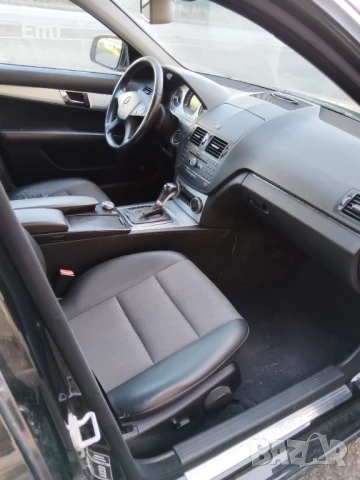 Mersedec c220, снимка 8 - Автомобили и джипове - 51313816