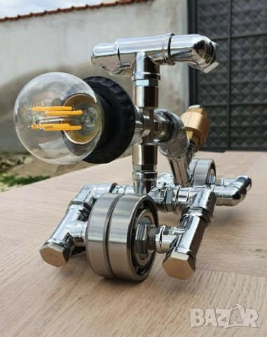 Ръчно изработена настолна лампа-ЧОПЪР/ МОТОР, снимка 5 - Настолни лампи - 29224283