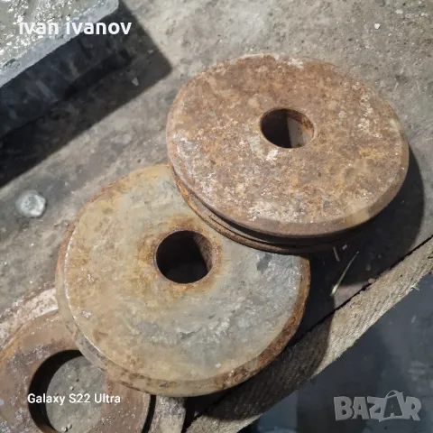 Крепежни Шаиби Голям Шмиргел, снимка 7 - Други инструменти - 49666411