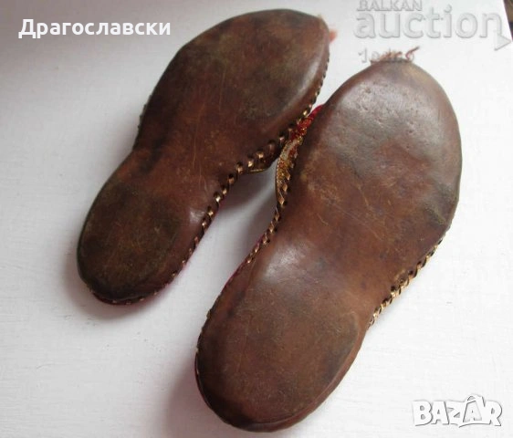 Хомот, кобилица от каруца 77см и 56см, част дърво дървен,турски чехли, Калашников тениска, снимка 14 - Други - 30192099