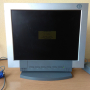 LCD монитор с говорители MEDION от Англия, снимка 1 - Монитори - 44763814