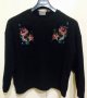 Пуловер с бродирани рози, снимка 2