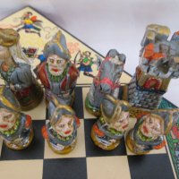 Уникален шах с ръчно изработени и рисувани фигури, снимка 11 - Колекции - 42376551
