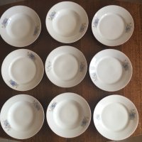 9 порцеланови чинии със сини цветя - 4 дълбоки + 5 литки, снимка 2 - Чинии - 40377106
