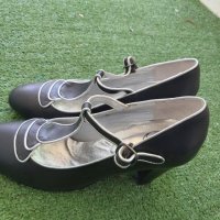 Дамски обувки , снимка 2 - Дамски елегантни обувки - 42768146