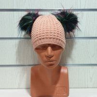 Нова зимна розова дамска шапка с 2 цветни помпона/пуха , снимка 8 - Шапки - 30961836