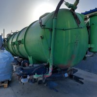 цистерна за отпадъчни води с помпа