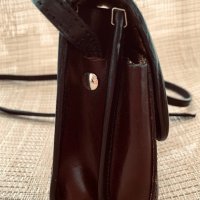 Красива удобна чанта Италия, снимка 3 - Чанти - 40173029