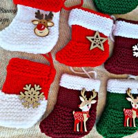 Коледно чорапче - ръчно изплетено, снимка 8 - Коледни подаръци - 42716199