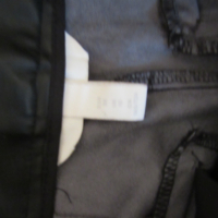 Н&M-7/8 дамски черен кожен панталон размер 38 UK 10, снимка 3 - Панталони - 44602976