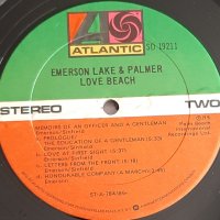 EMERSON LAKE PALMER -LOVE BEACH Американско издание 1978г Стул:ROCK , PROG ROCK Състояние на винила:, снимка 3 - Грамофонни плочи - 40544936