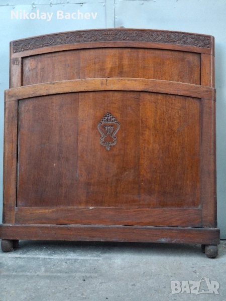 Масивно орехово легло, снимка 1