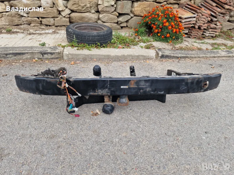 Задна греда с инсталацията за теглич за Mercedes w203 C-Class , снимка 1