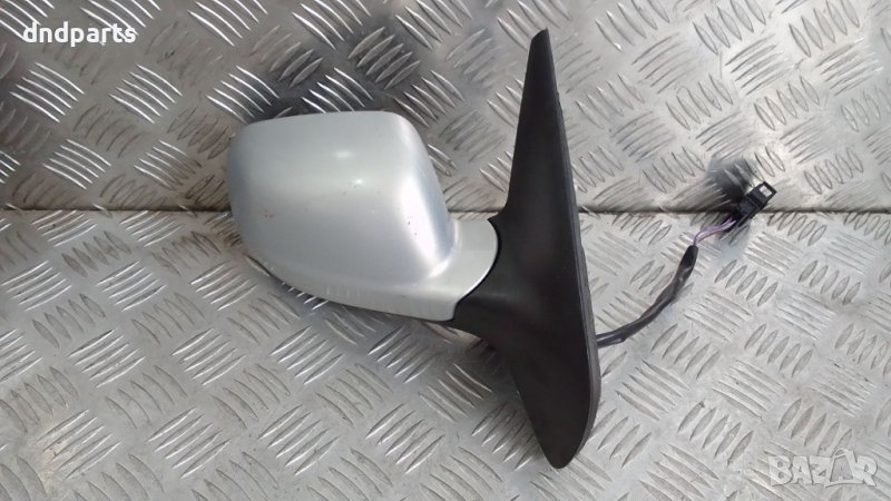 Дясно огледало VW Golf 4 2001г.(без стъкло), снимка 1