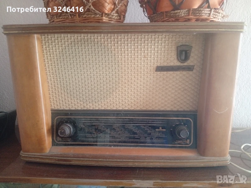 Радиоприемник Родина , снимка 1