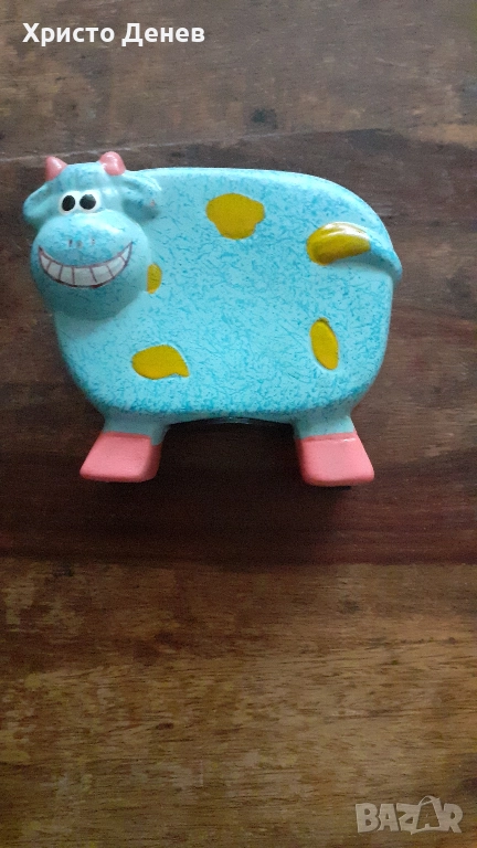 касичка Усмихната крава весела, уникален дизайн, ръчна изработка, внос от Италия. , снимка 1