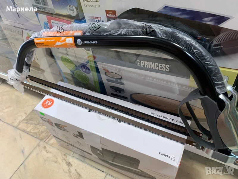 Fiskars лъков трион /Фиксирано острие, Дължина: 62 см/ За мека дървесина, снимка 1