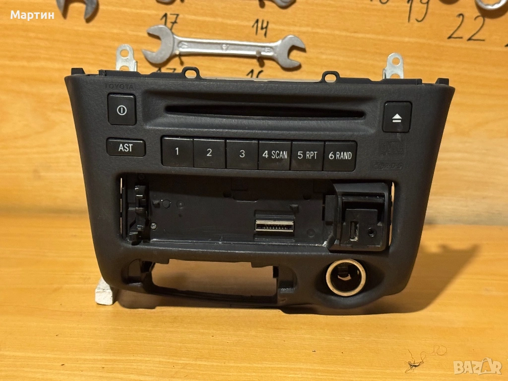 CD Радио Toyota Yaris, снимка 1