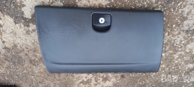 Капак жабка Peugeot 407