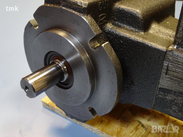 Хидравлича помпа BOSCH 0 513 300 229 hydraulic vane pump, снимка 11 - Резервни части за машини - 39230046