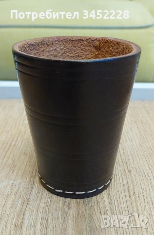 чаша кожена за зарове за ценители отлична , снимка 4 - Други игри - 52541851