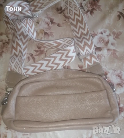 Нова Кожена Красива Дамска Чантичка , снимка 2 - Чанти - 50891717