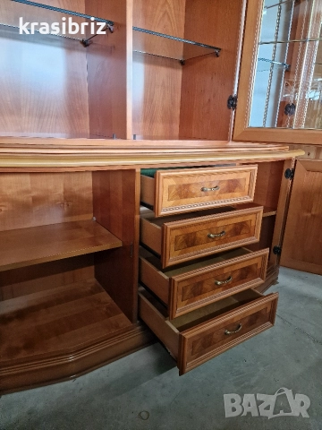 Масивна Витрина с Осветление -внос от Германия! , снимка 7 - Секции и витрини - 52822008