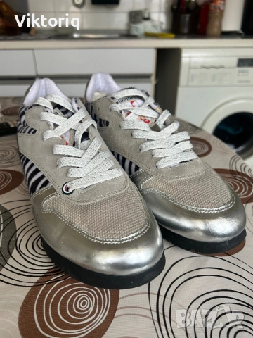 Дамски маратонки