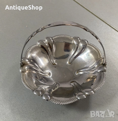 Сребърна кошница с въртяща се дръжка. Бонбониера, снимка 2 - Антикварни и старинни предмети - 54217829