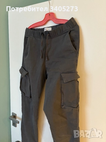 Панталон с джобове Bershka, снимка 2 - Панталони - 52965434