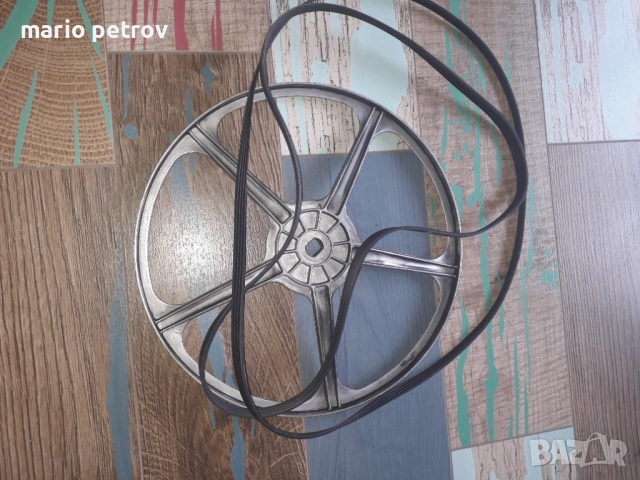 Продавам нови ремъци и употребявана шайба за пералня.