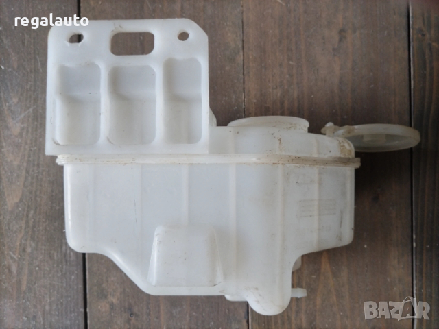 860142-026,казанче за течност чистачки MAZDA 323 1992-1995