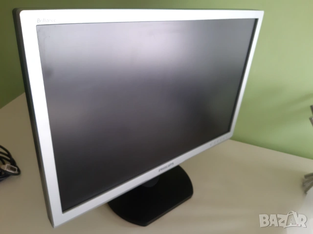 Монитор Philips 240SW9  24 инчов